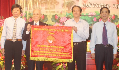 Tiếp tục xây dựng Hội Khuyến học các cấp vững mạnh